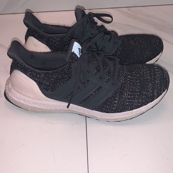 adidas UltraBoost 4.0 Core Black 2017 - BB6149 size 8 - Picture 3 of 6